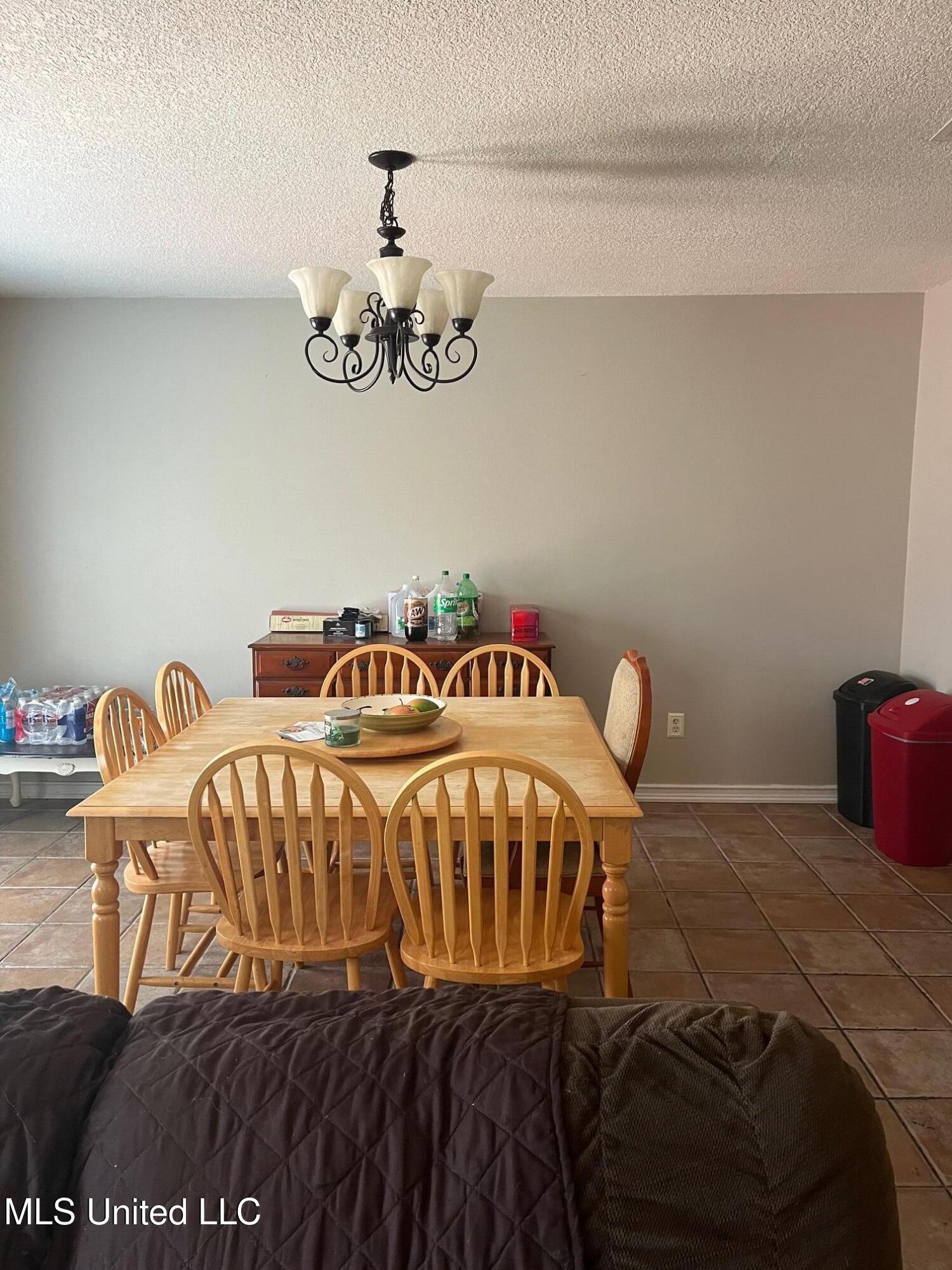 3603 Miles Lane Ocean Springs, MS 39564 - Photo 4 of 15 3603MILES-BRKFT2++