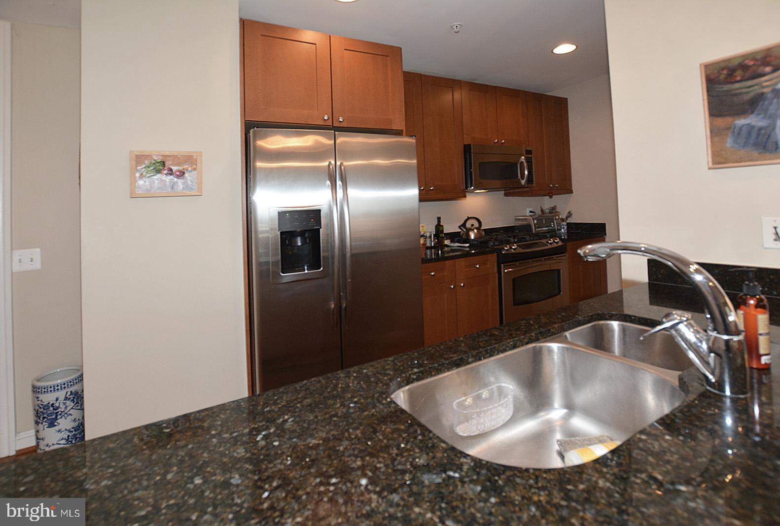 11990 Market Street, Unit 1614 Reston, VA 20190 - Photo 14 of 38