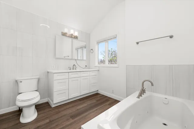 $305,000 | 1317 Waverly Place, Joliet, IL 60435