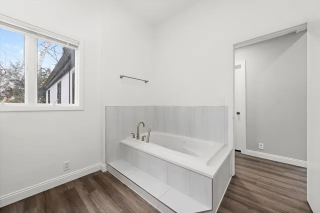 $305,000 | 1317 Waverly Place, Joliet, IL 60435