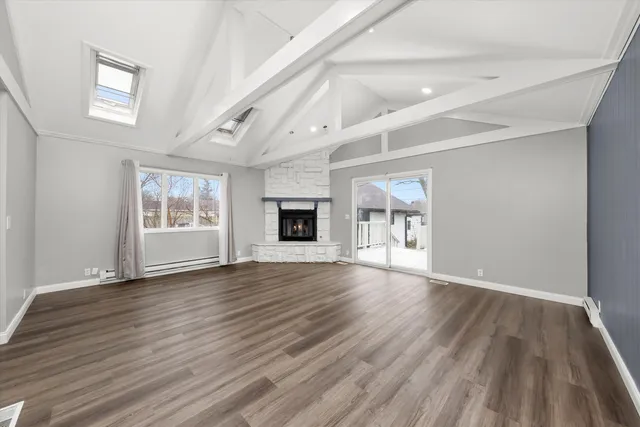 $305,000 | 1317 Waverly Place, Joliet, IL 60435