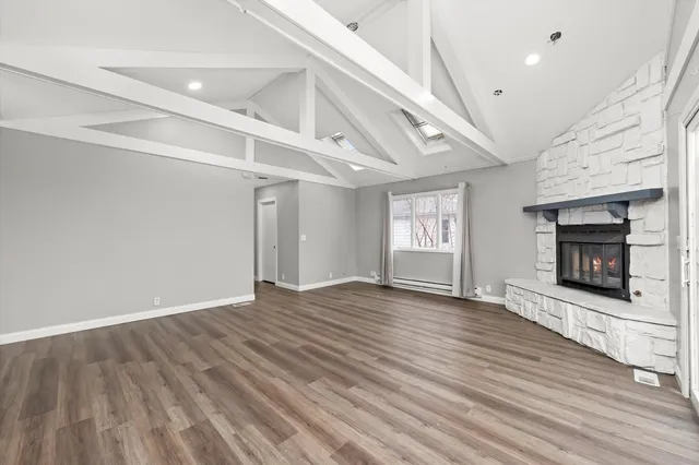 $305,000 | 1317 Waverly Place, Joliet, IL 60435