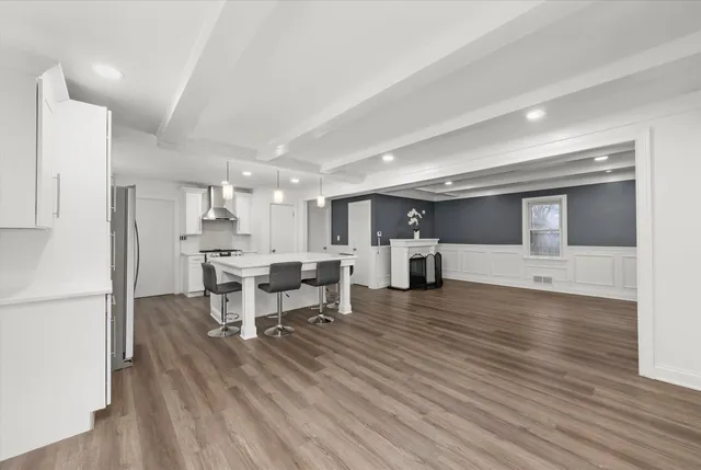 $305,000 | 1317 Waverly Place, Joliet, IL 60435