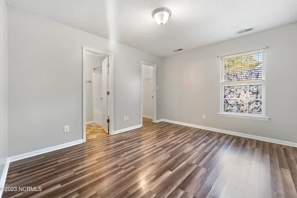 $1,395 | 410 Somerset Cove, Jacksonville, NC 28546