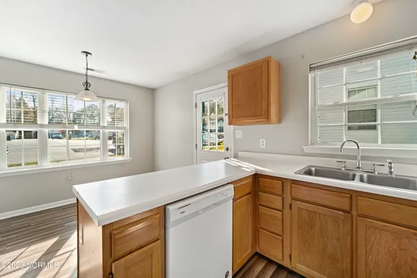 $1,395 | 410 Somerset Cove, Jacksonville, NC 28546