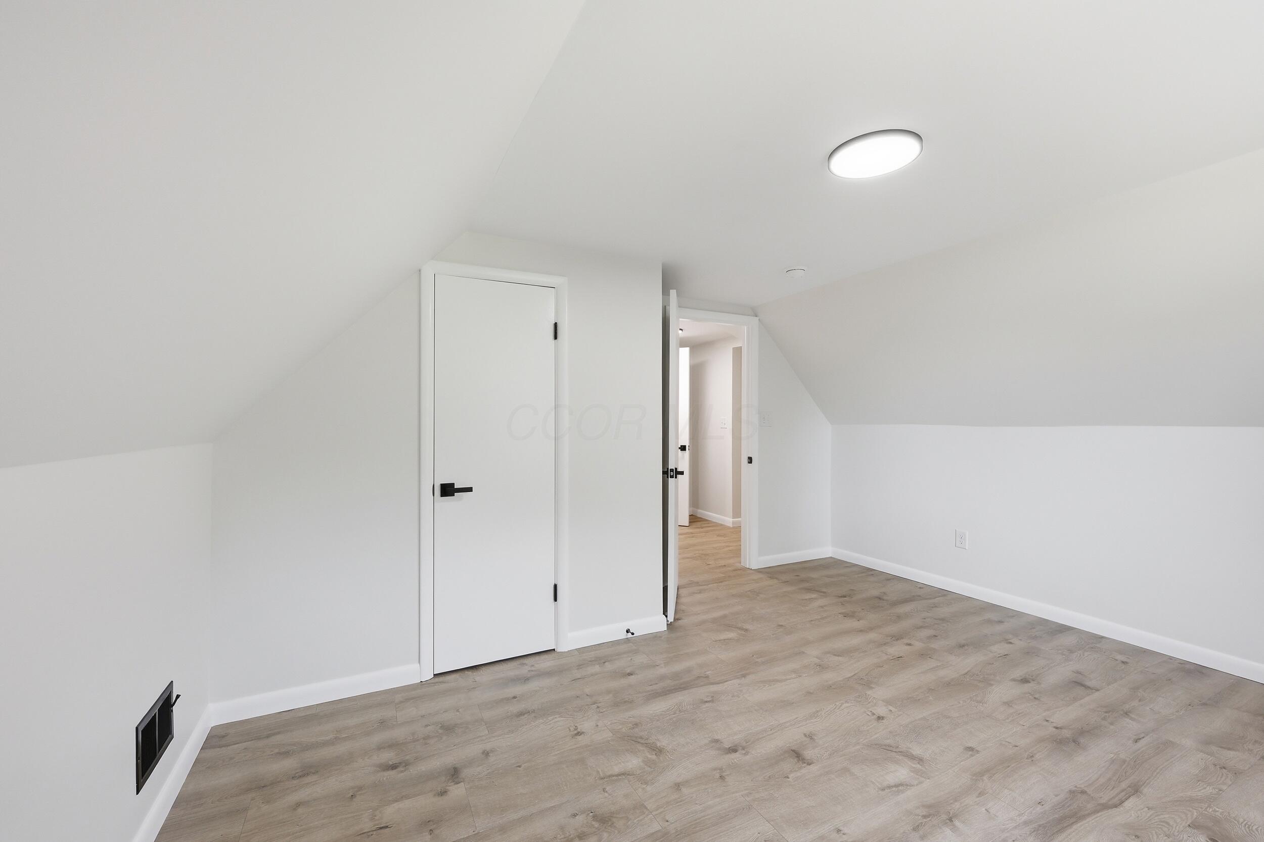 4146 Maize Road Columbus, OH 43224 - Photo 35 of 55