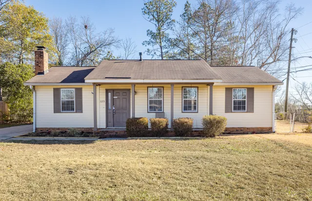 $1,300 | 125 Magnolia Drive, Grovetown, GA 30813