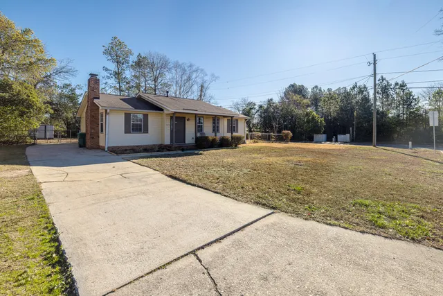 $1,300 | 125 Magnolia Drive, Grovetown, GA 30813