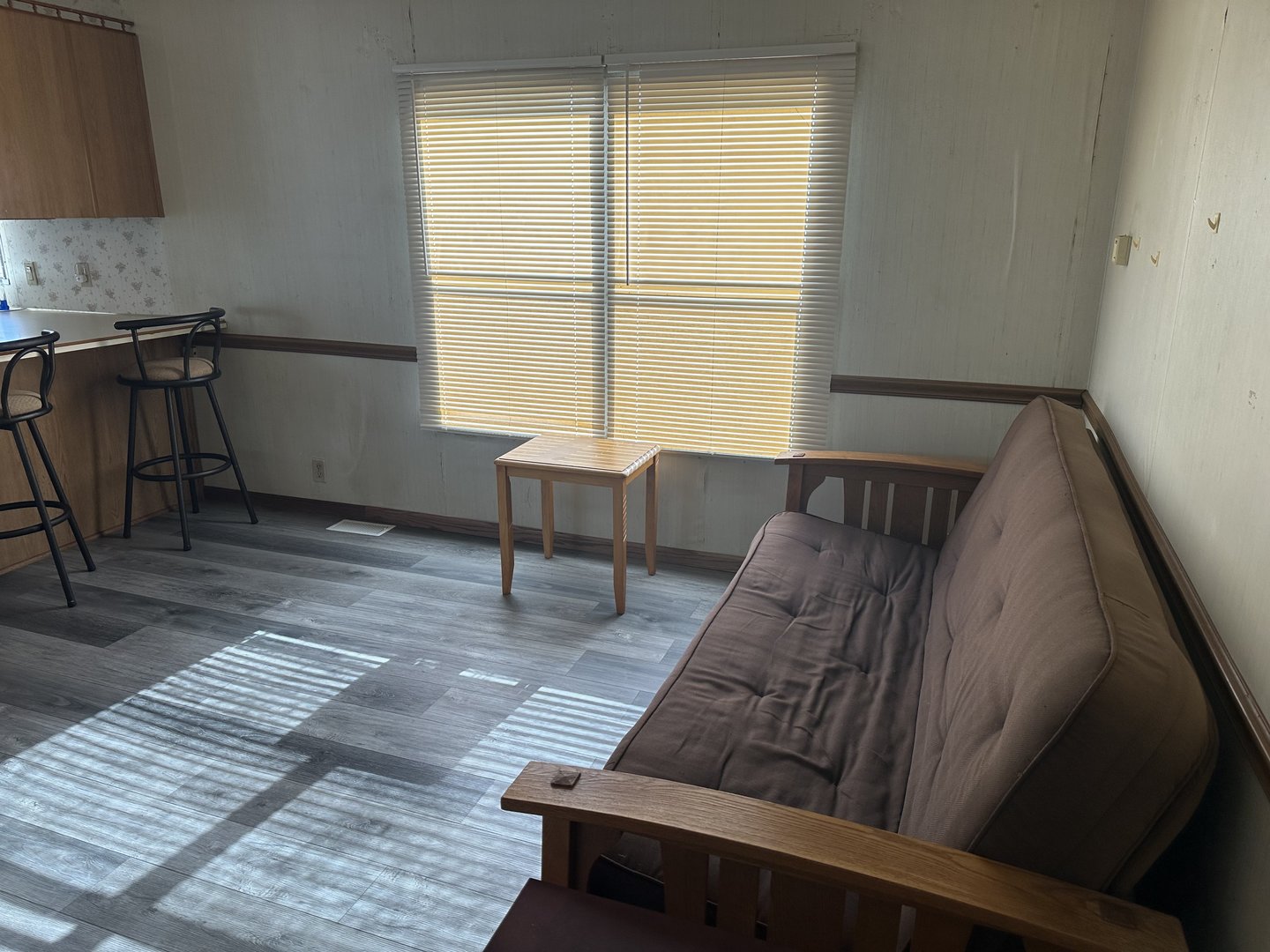 8800 South Harlem Avenue, Unit 1127 Bridgeview, IL 60455 - Photo 5 of 9 a living room with furniture and a large window