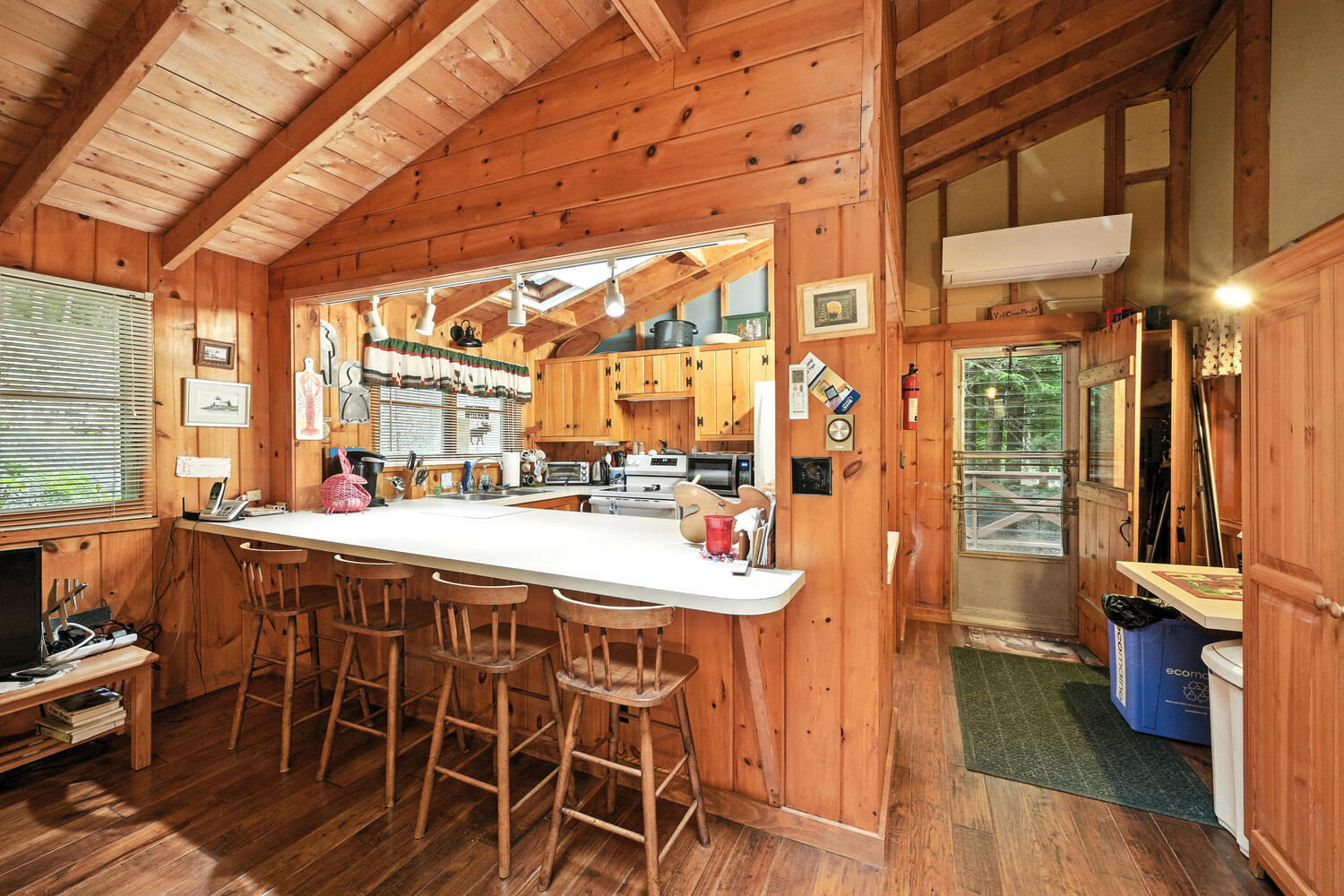 127 Hight Road Mount Vernon, ME 04352 - Photo 31 of 75 Kitchen with bar seating