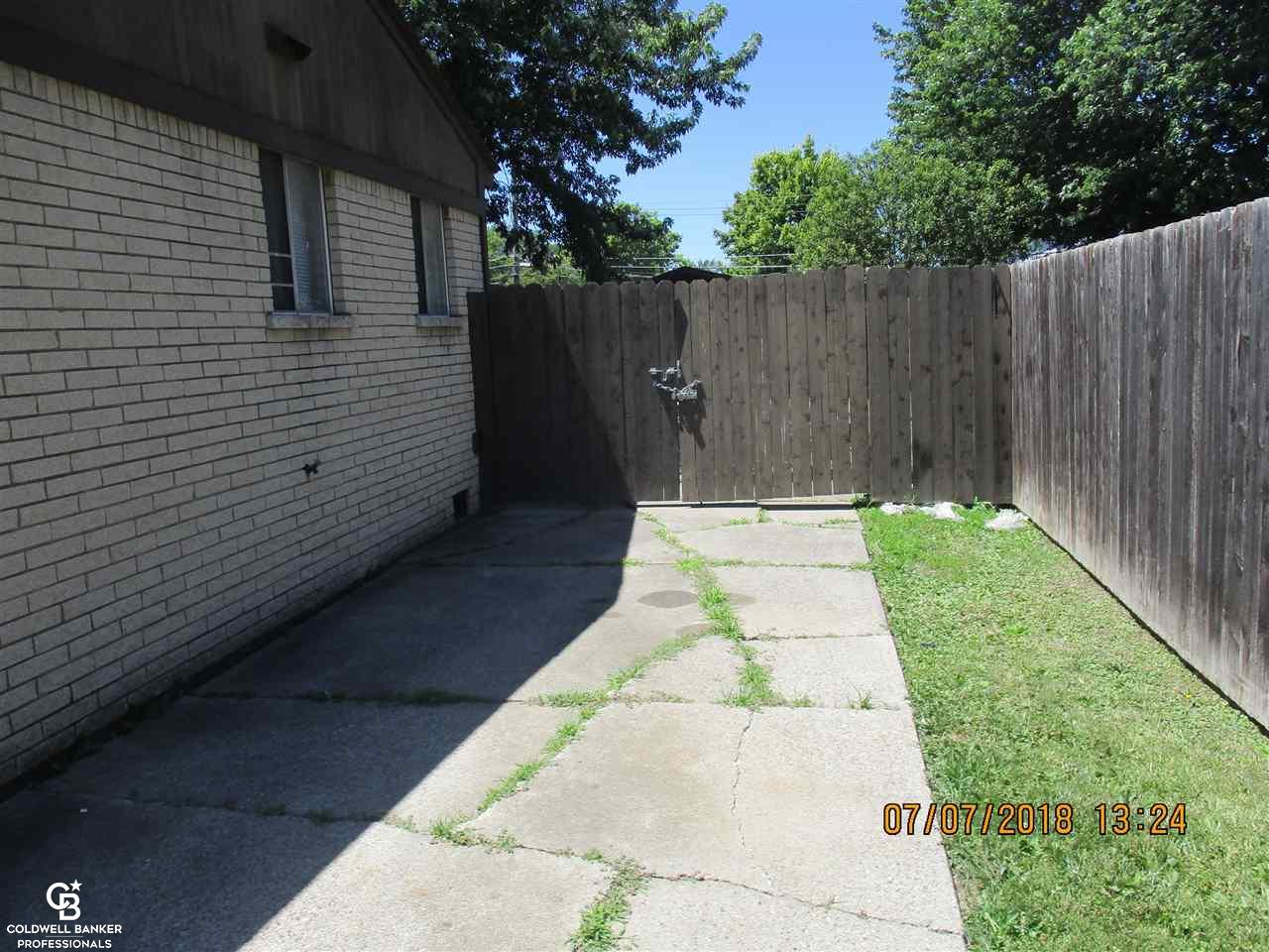 33555 Ryan Road Sterling Heights, MI 48310 - Photo 18 of 19