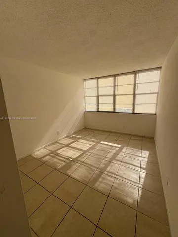 a view of empty room with window