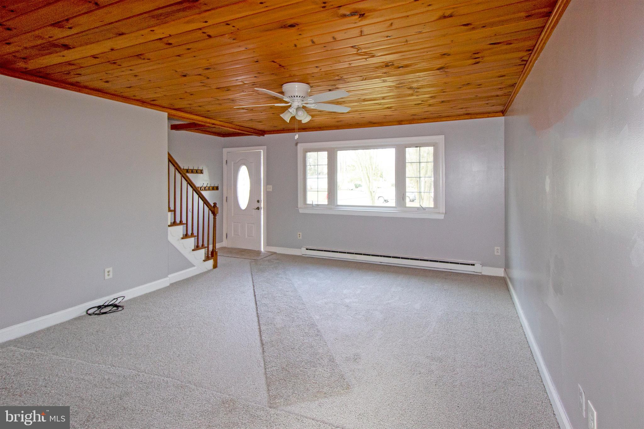 95 Greene Road Warminster, PA 18974 - Photo 3 of 14 Family Room
