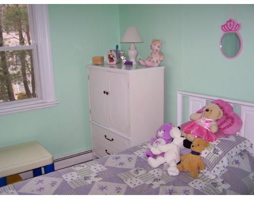17 Byron Road Natick, MA 01760 - Photo 5 of 9 Gallery Image 5