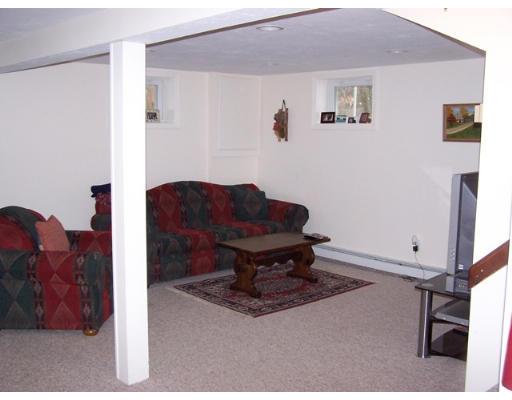 17 Byron Road Natick, MA 01760 - Photo 8 of 9 Gallery Image 8