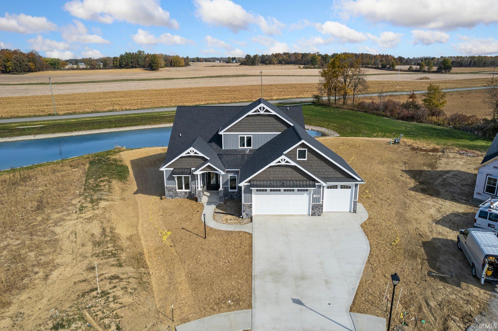 13268 Watling Path Fort Wayne, IN 46818 - Photo 4 of 35 Gallery Image 4