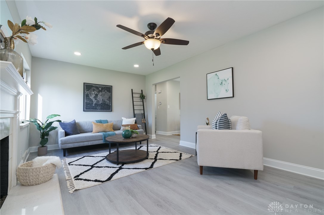 312 South Bromfield Road Kettering, OH 45429 - Photo 4 of 18 Gallery Image 4