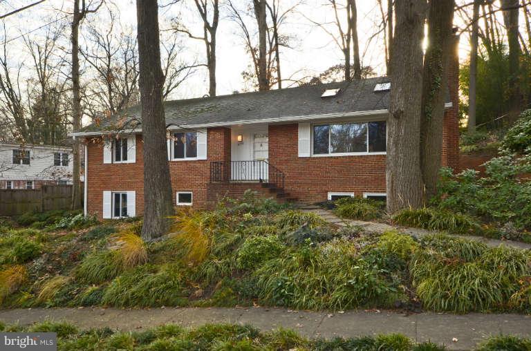 3751 30th Road North Arlington, VA 22207 - Photo 1 of 30 Exterior (Front)