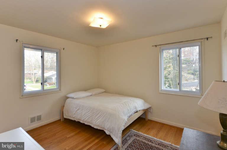 3751 30th Road North Arlington, VA 22207 - Photo 15 of 30 Bedroom