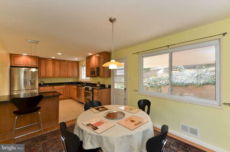 3751 30th Road North Arlington, VA 22207 - Photo 10 of 30 Dining Room