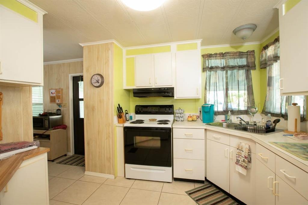 7596 Boxelder Road Micco, FL 32976 - Photo 7 of 24 Gallery Image 7