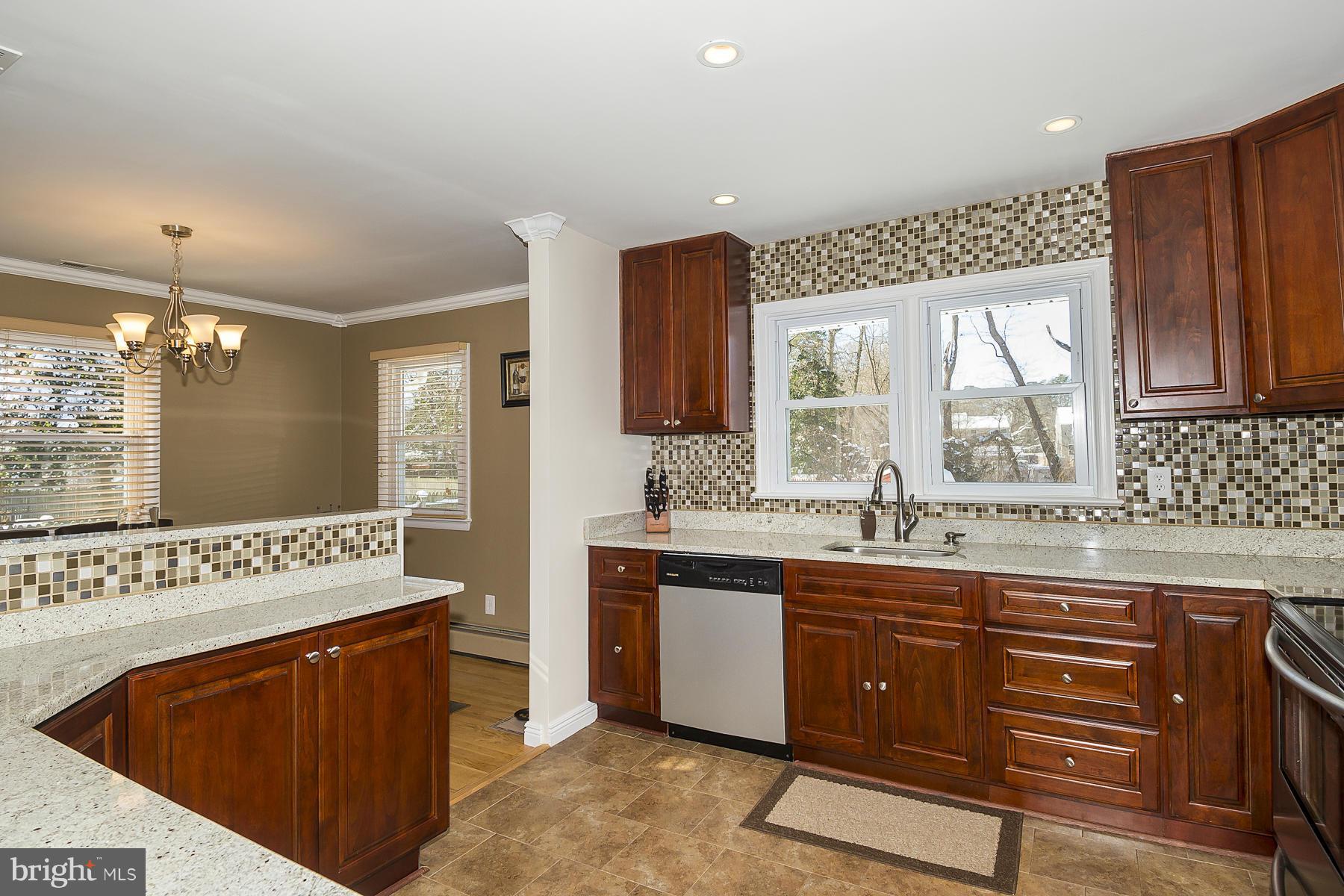 12 Holly Road Pasadena, MD 21122 - Photo 16 of 30 Kitchen