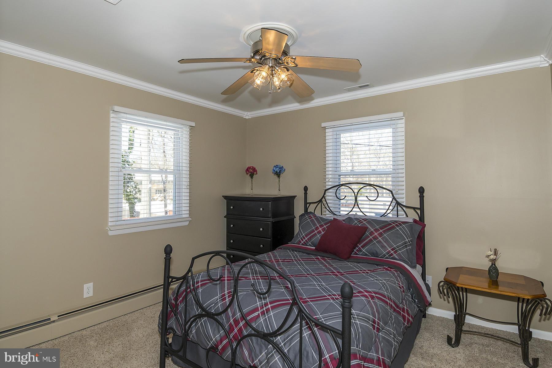 12 Holly Road Pasadena, MD 21122 - Photo 26 of 30 Bedroom
