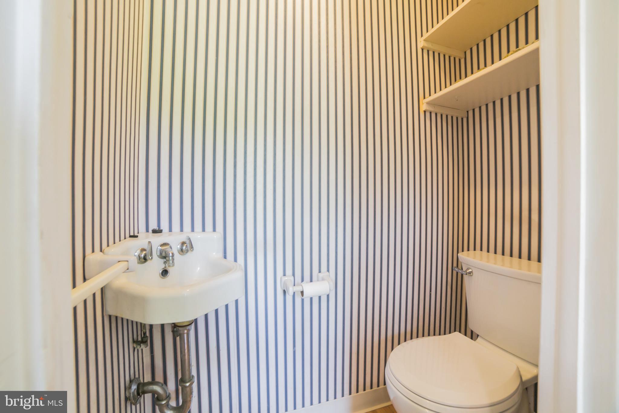 2016 Bethel Road Lansdale, PA 19446 - Photo 24 of 30 Powder Room