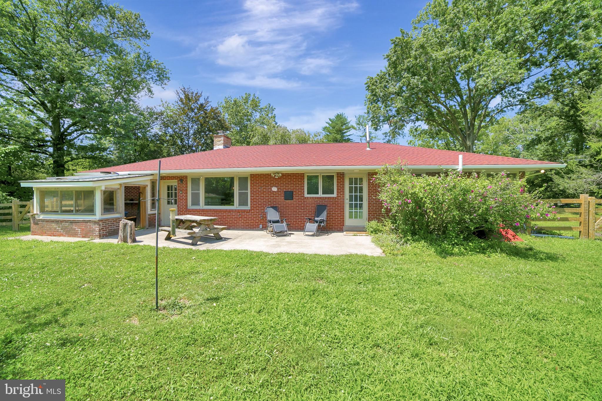 2016 Bethel Road Lansdale, PA 19446 - Photo 27 of 30 Exterior - back