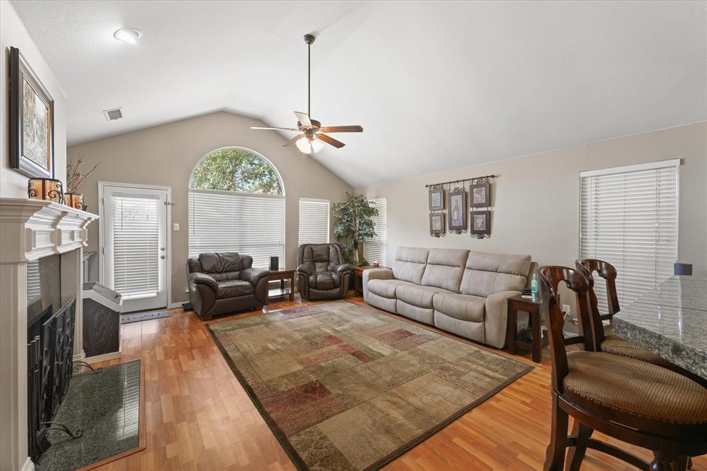 3101 Blake Street Corinth, TX 76210 - Photo 13 of 26