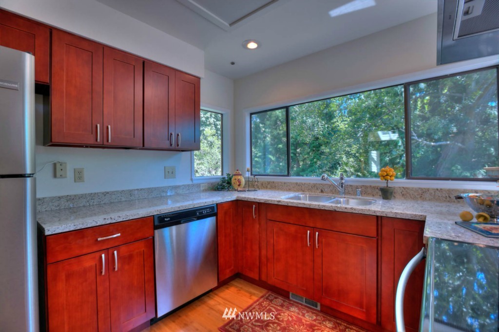 22115 5th Drive Southeast Bothell, WA 98021 - Photo 5 of 14