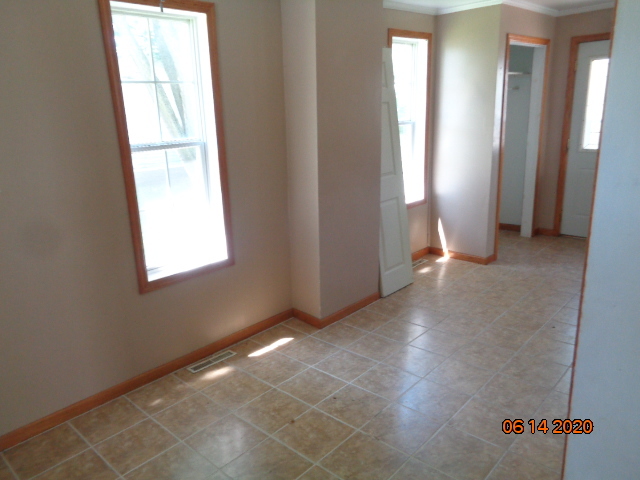 908 North Main Street Rochelle, IL 61068 - Photo 9 of 10 Gallery Image 9