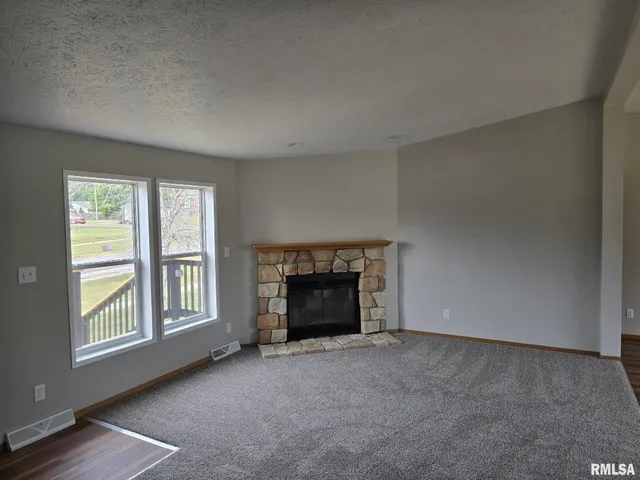 $150,000 | 740 Broadway Street, Hamilton, IL 62341