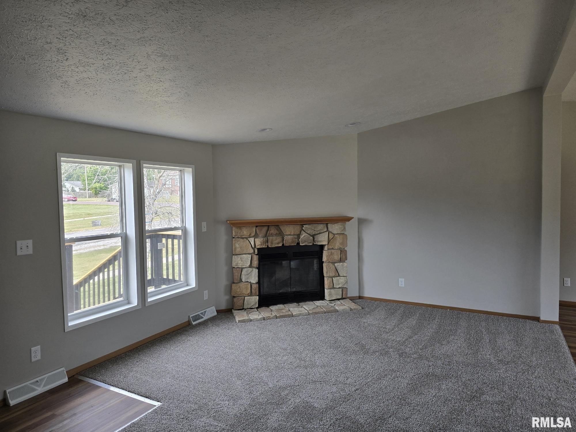 740 Broadway Street Hamilton, IL 62341 - Photo 2 of 21