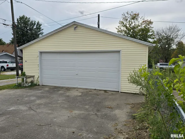 $150,000 | 740 Broadway Street, Hamilton, IL 62341