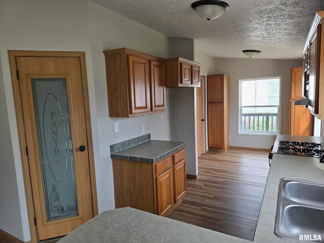 $150,000 | 740 Broadway Street, Hamilton, IL 62341