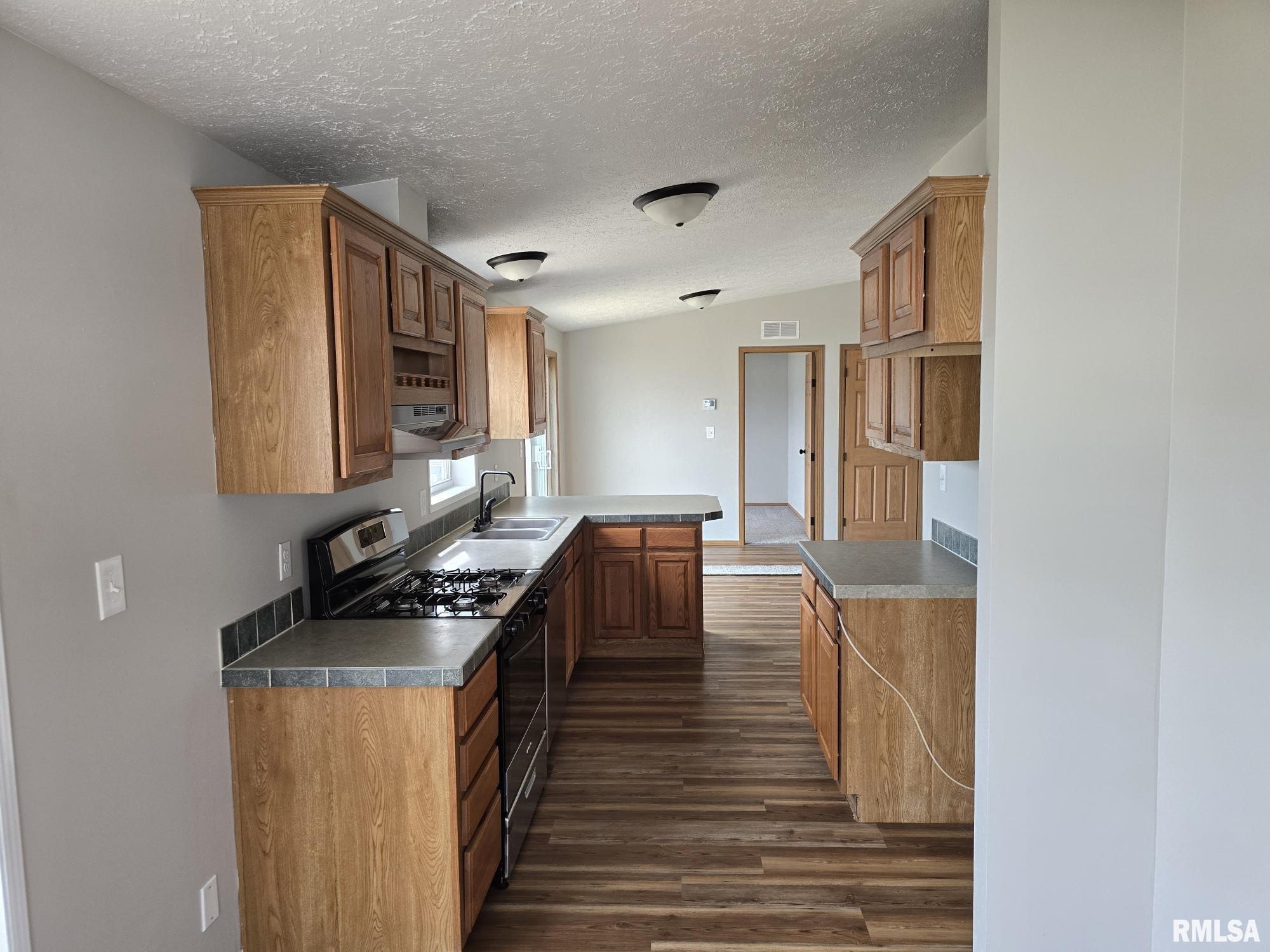 740 Broadway Street Hamilton, IL 62341 - Photo 7 of 21