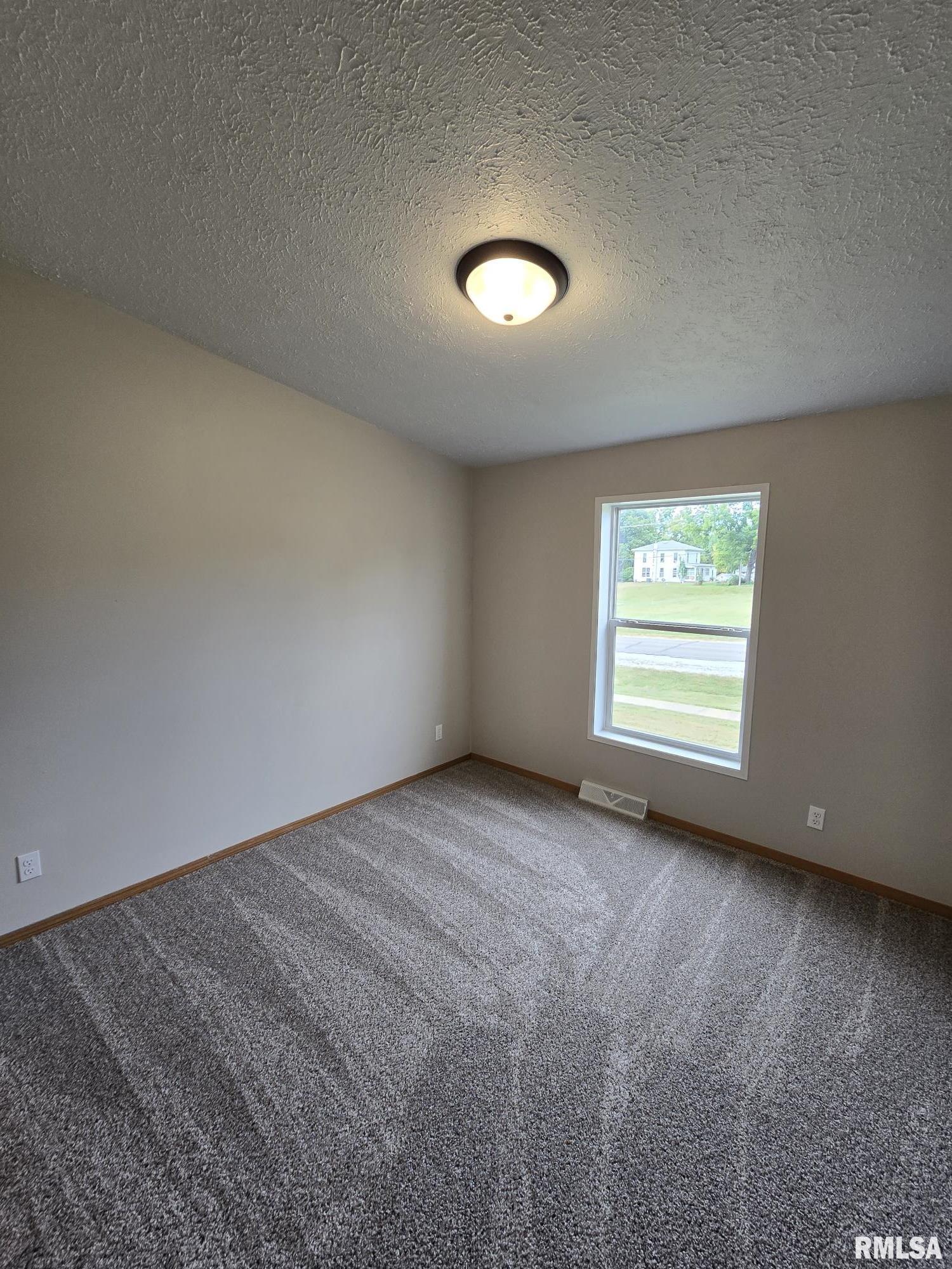 740 Broadway Street Hamilton, IL 62341 - Photo 9 of 21