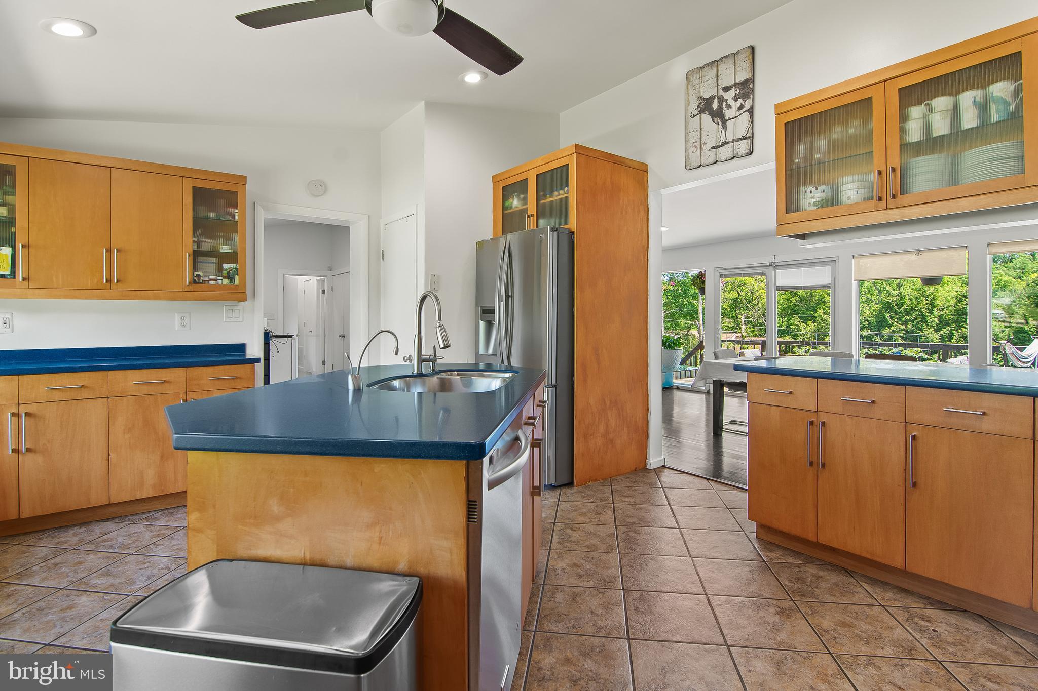 6105 Ivymount Road Baltimore, MD 21209 - Photo 9 of 35