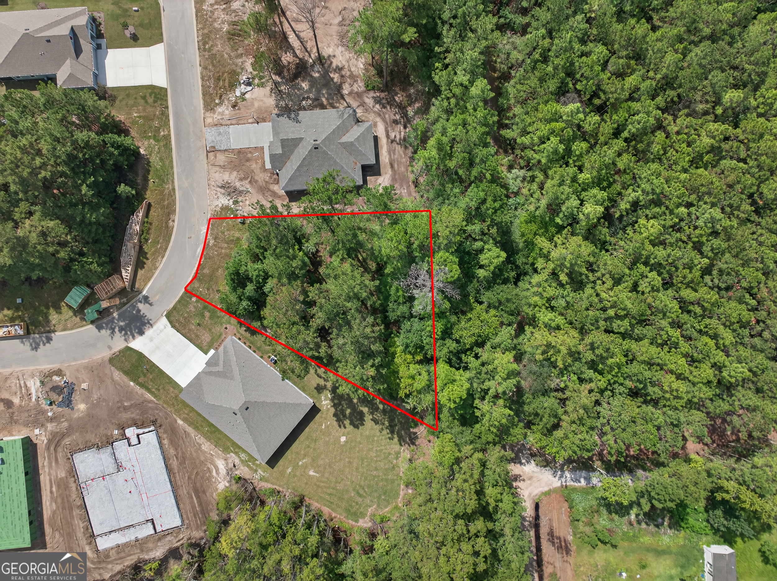 635 Breakwater Loop Kingsland, GA 31548 - Photo 6 of 26 an aerial view of a house with a yard