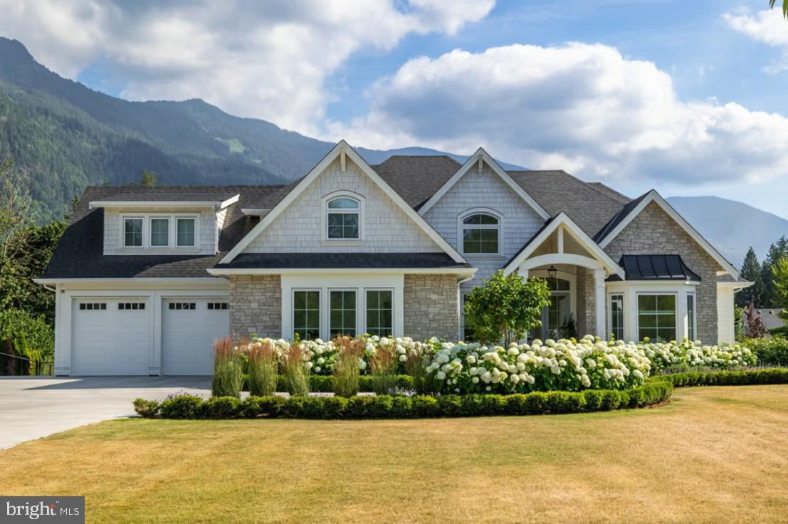 1 Snydersburg Road Westminster, MD 21157 - Photo 2 of 14 a front view of a house with a garden