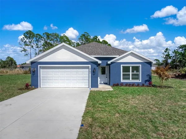 $295,000 | 5752 Cortez Boulevard, Sebring, FL 33872