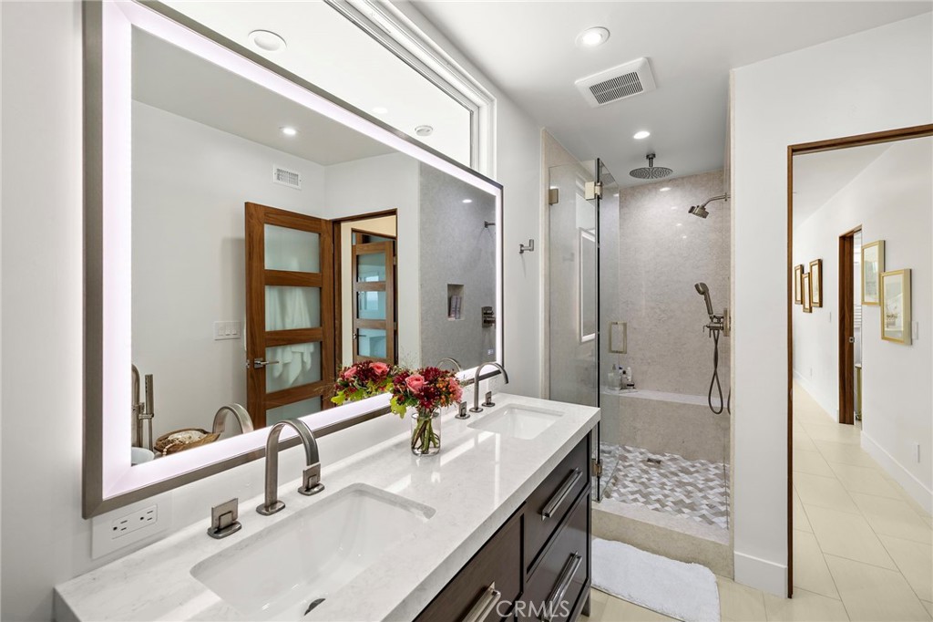 35725 Beach Road Dana Point, CA 92624 - Photo 18 of 42 Upstairs Bathroom