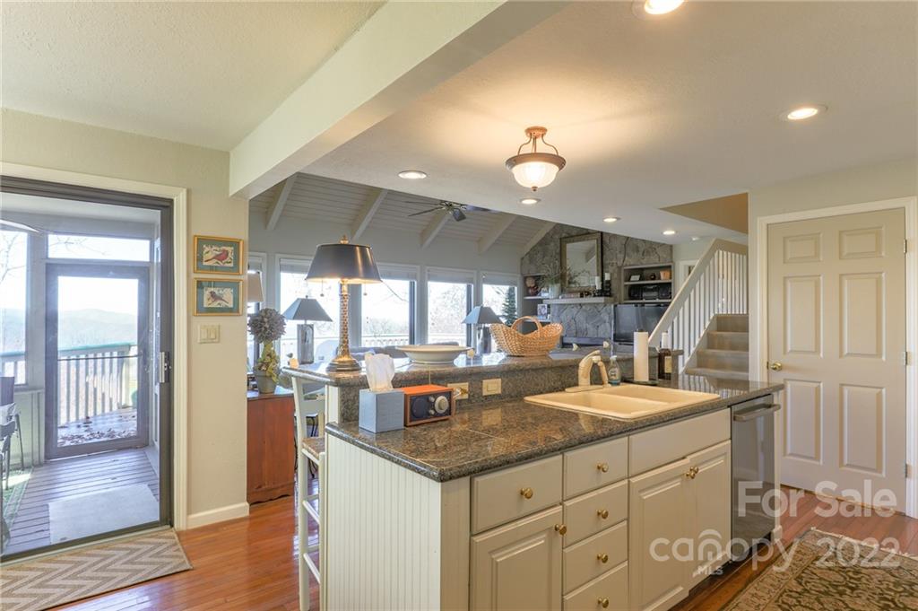 171 Ivy Ridge Road Burnsville, NC 28714 - Photo 7 of 25 Gallery Image 7