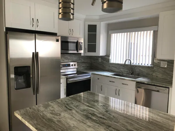 $2,300 | 15090 Ashland Place, Delray Beach, FL 33484