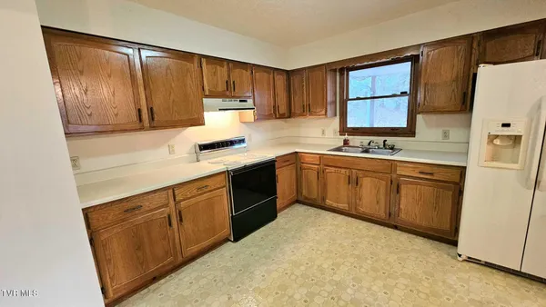 $190,000 | 323 6th Street Northwest, Coeburn, VA 24230