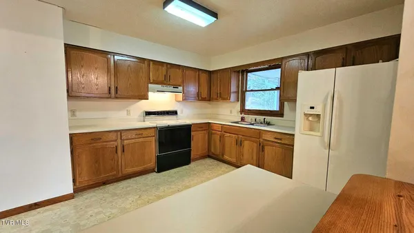 $190,000 | 323 6th Street Northwest, Coeburn, VA 24230