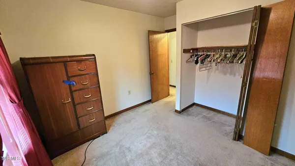 $190,000 | 323 6th Street Northwest, Coeburn, VA 24230