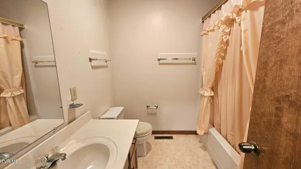 $190,000 | 323 6th Street Northwest, Coeburn, VA 24230