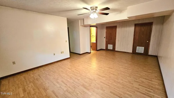 $190,000 | 323 6th Street Northwest, Coeburn, VA 24230